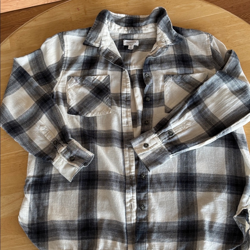 Cozy Hudson North Black and White Checkered Shirt